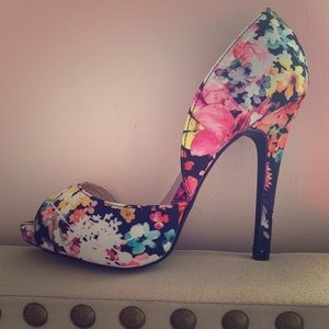 Charlotte Russo Heels size 8